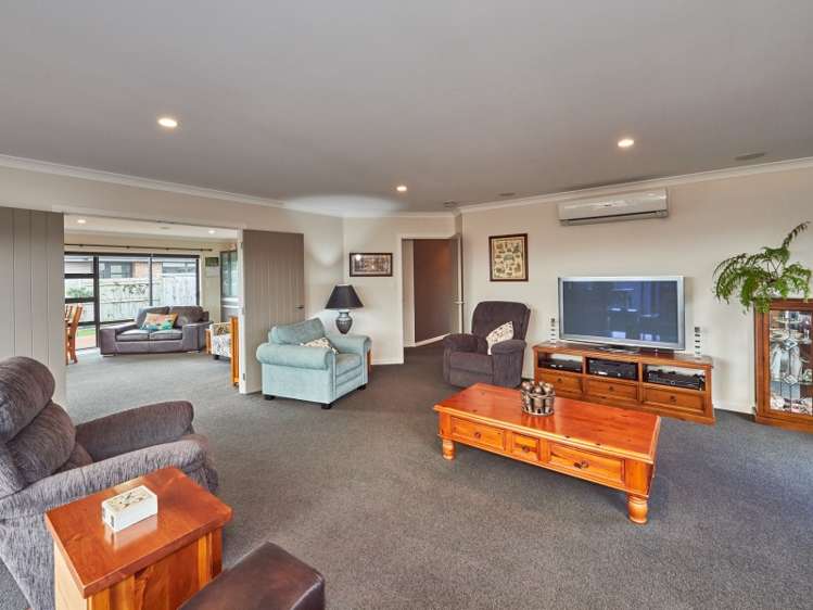 6 Trump Place Kelvin Grove_13