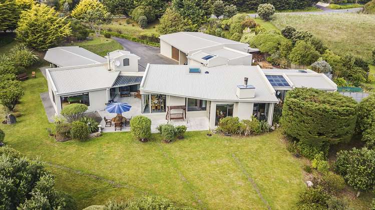 12 Gladys Scott Place Tawa_3