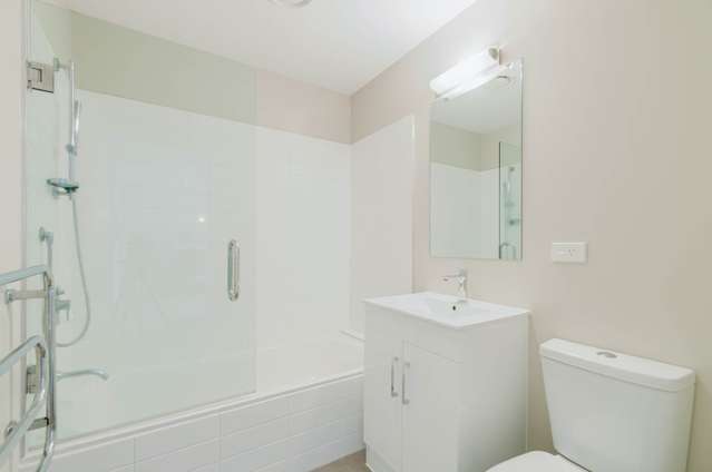 B305/525 East Coast Road Pinehill_4