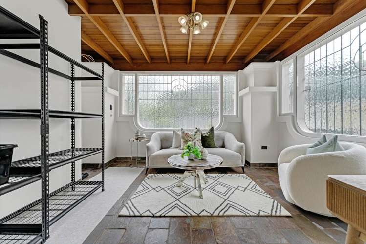 187 Green Lane West_5