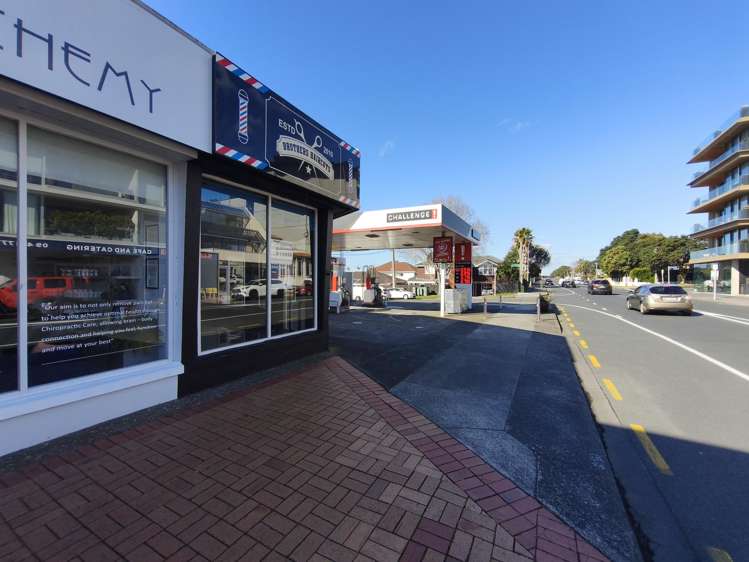 Shop 2/79 Kitchener Road Milford_9