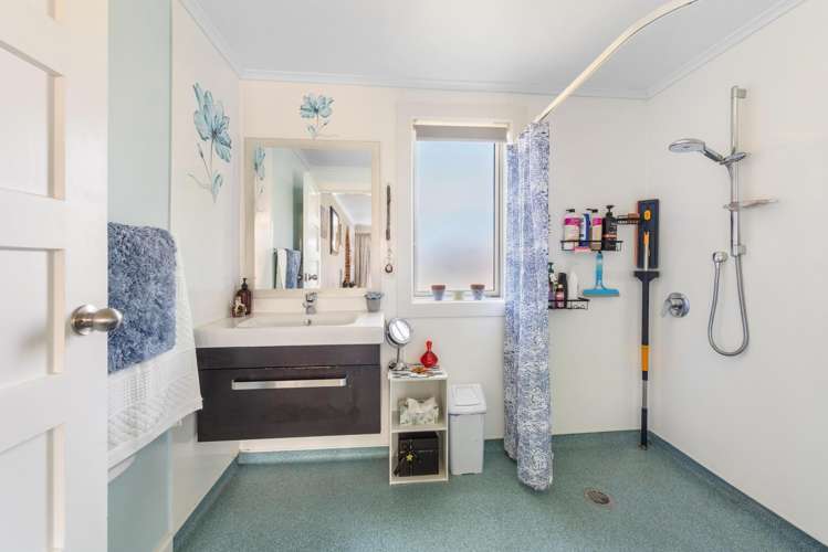 99 Balaclava Street and 6 Pera Street Wyndham_11