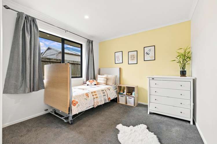 10 Dahlia Drive Wigram_12