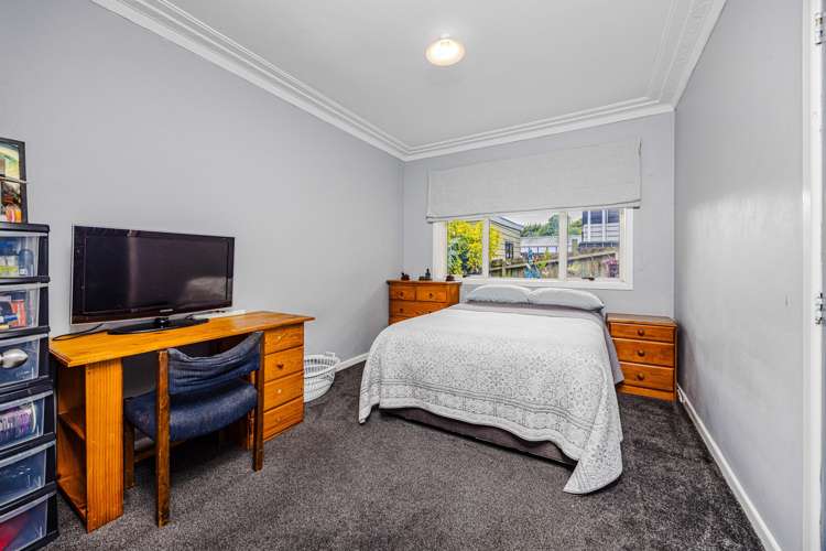 32 Evans Road Weymouth_12