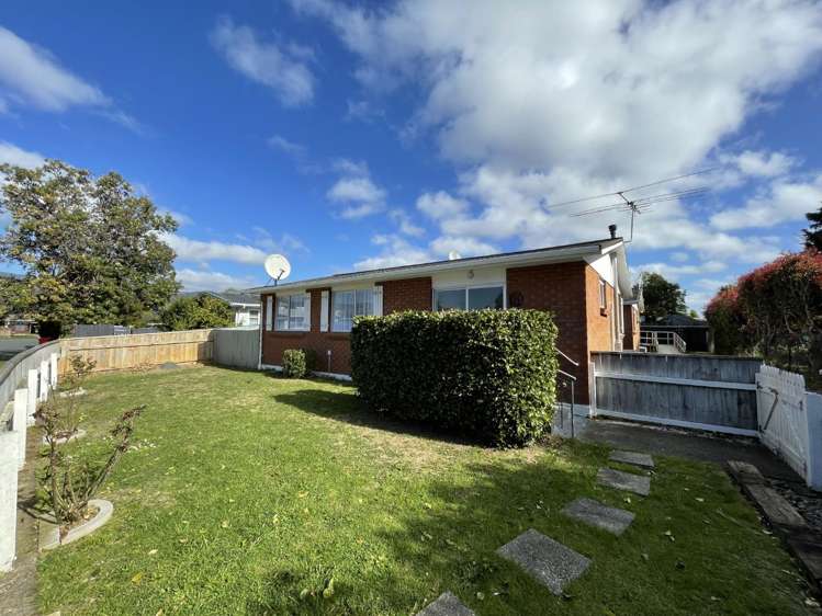 1/9 Denver Grove Totara Park_8