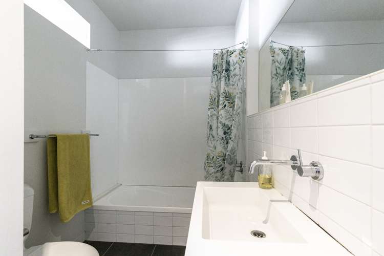 214/107 Thorndon Quay Pipitea_16