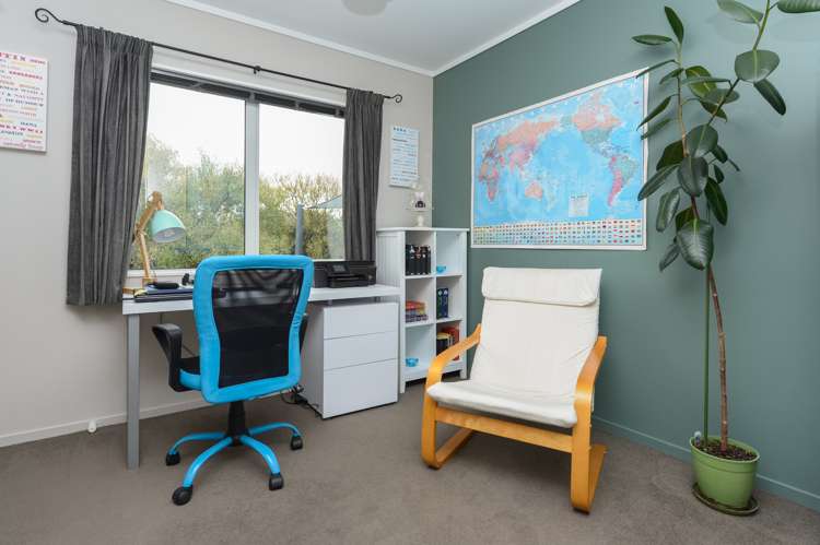 18a Saxbys Road Glenview_10