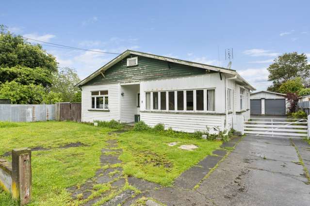 Charming 1920s Home on Delhi - Needs TLC!