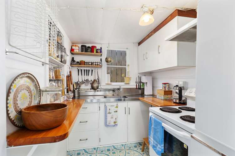 8 Ocean Parade Pukerua Bay_7