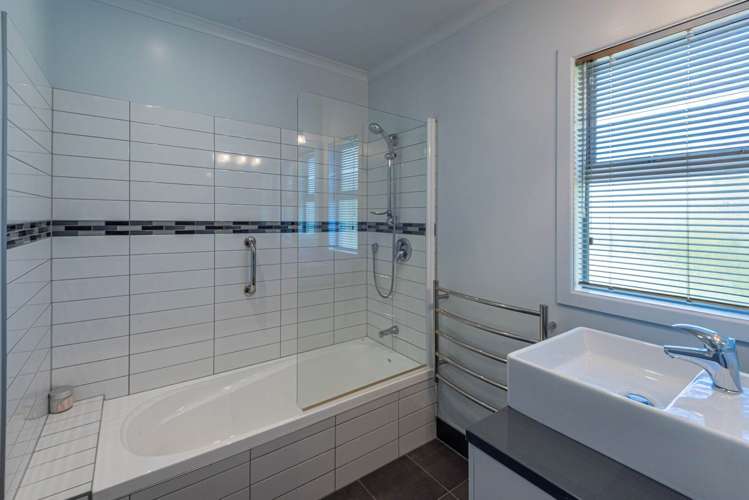 1 Parahaki Street Regent_9