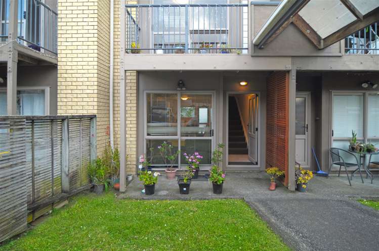 12/94 Glengarry Road Glen Eden_16