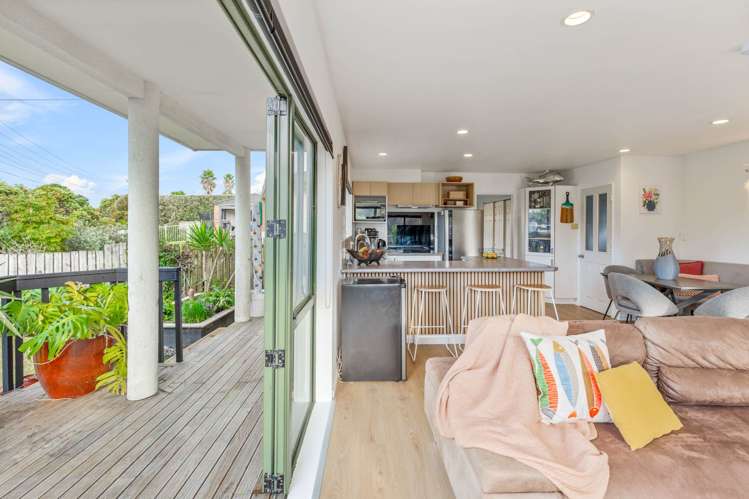 1/369 Whangaparaoa Road Stanmore Bay_14