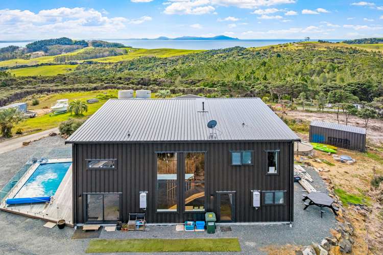 1570 Cove Road Mangawhai_53