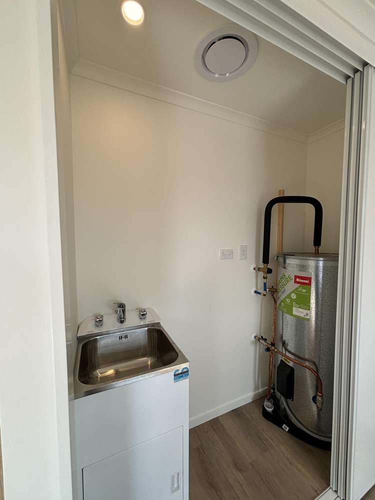 19 Rewarewa Road Te Atatu Peninsula_11