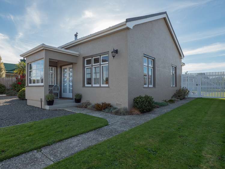 12 Wamphray Street Nightcaps_19