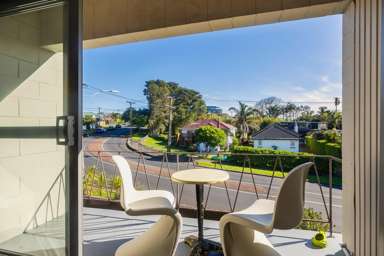 6/8 Western Springs Road_4