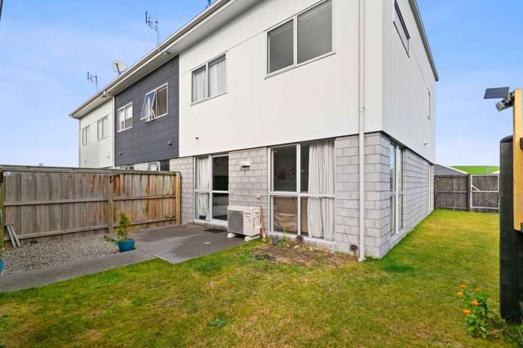 52 Tippet Crescent Wigram_15