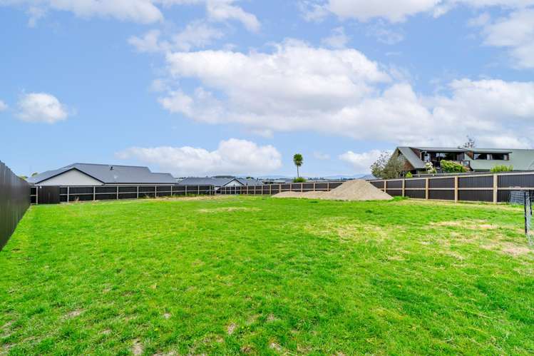 42 Meadowstone Street Gleniti_3