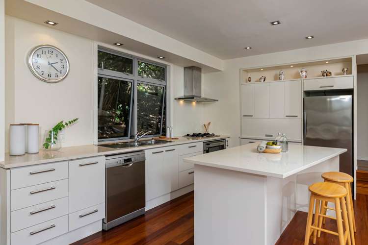 93 Park Rise Campbells Bay_38