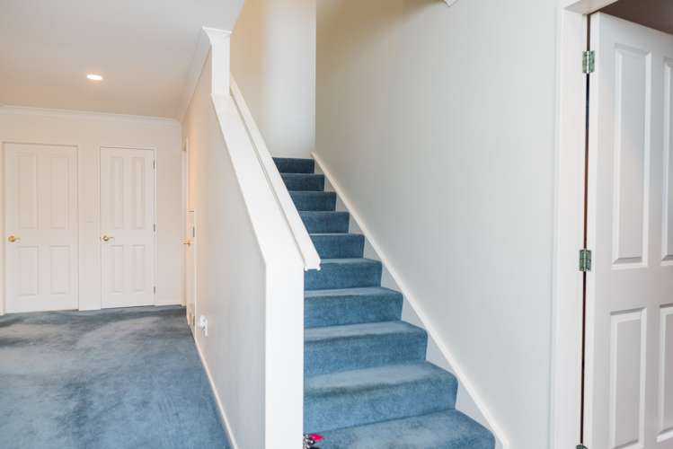 4 Lorna Irene Drive Raumati South_13