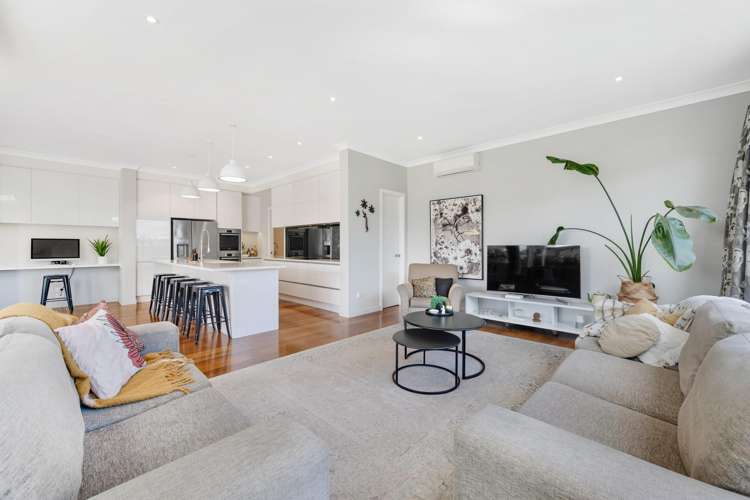 8 Verley Rise East Tamaki Heights_12