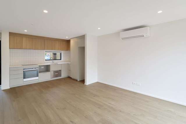 8/1 Rainey Grove 1353_1