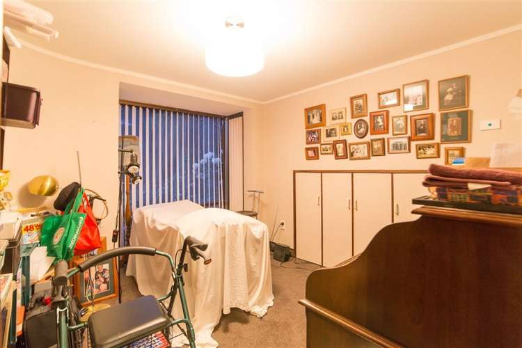 3 Kent Street Queenstown_24