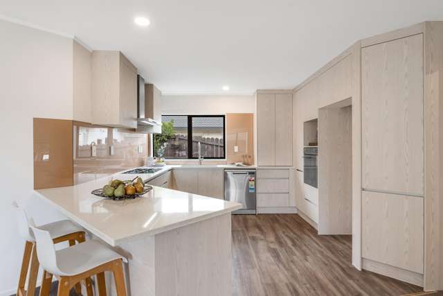 32 Ambleside Drive Northpark_4