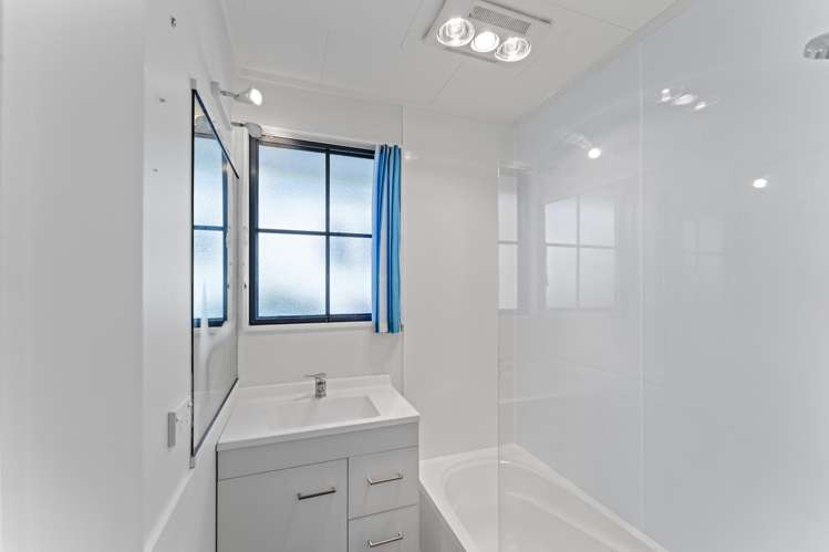 1695 Queen Charlotte Drive Linkwater_6
