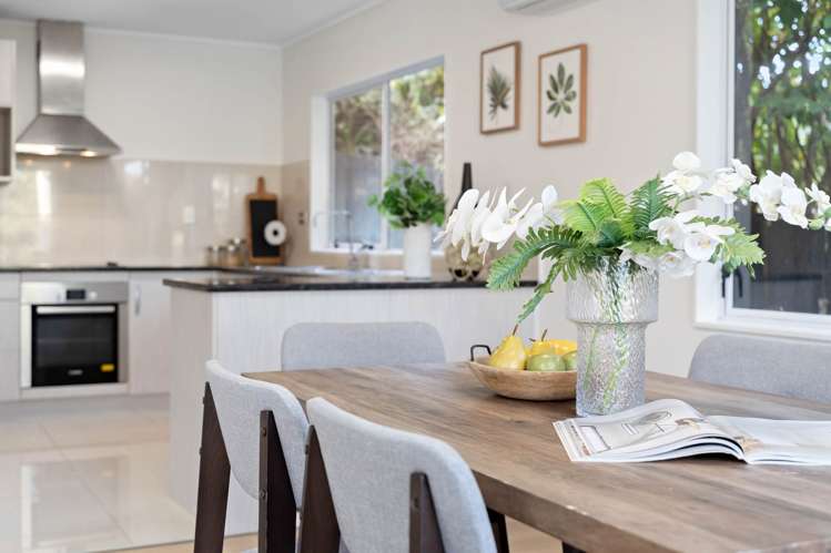 2/20 Hogans Road Glenfield_20
