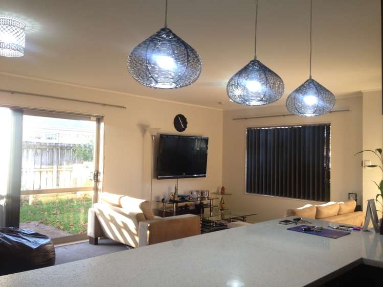 102 Langiola Drive Favona_4