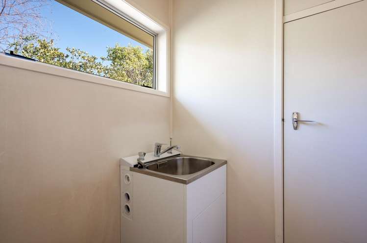 28 Churchill Avenue Richmond_8