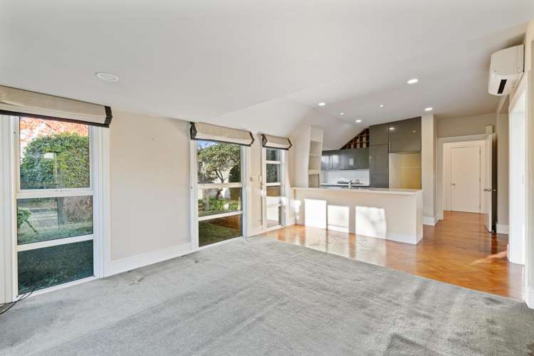 17 Allister Avenue Merivale_9