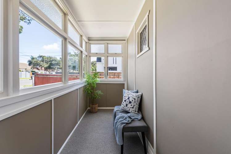 9 Bracken Street Petone_22