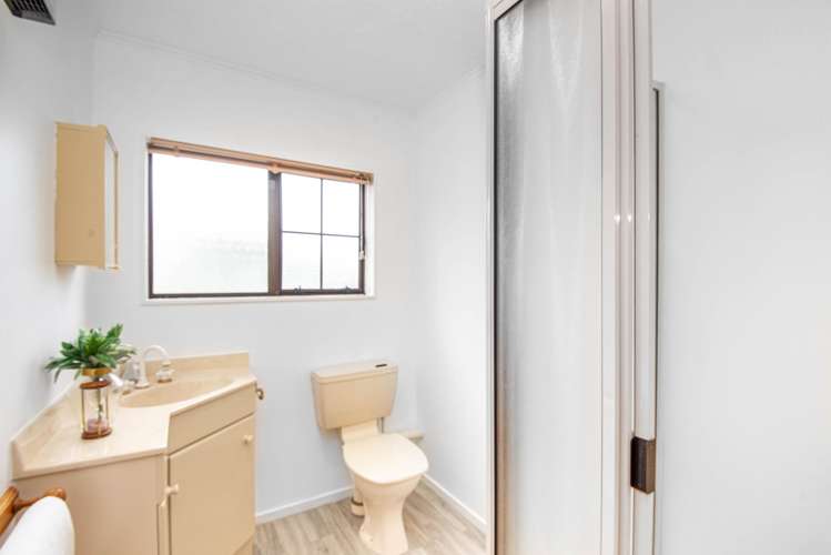 96 Oxford Street Tawa_14