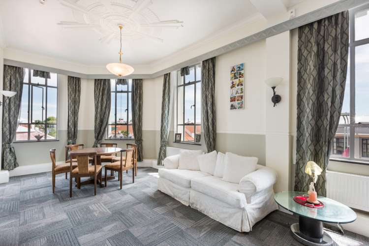 Level 1, 129  Heretaunga Street West Hastings Central_4