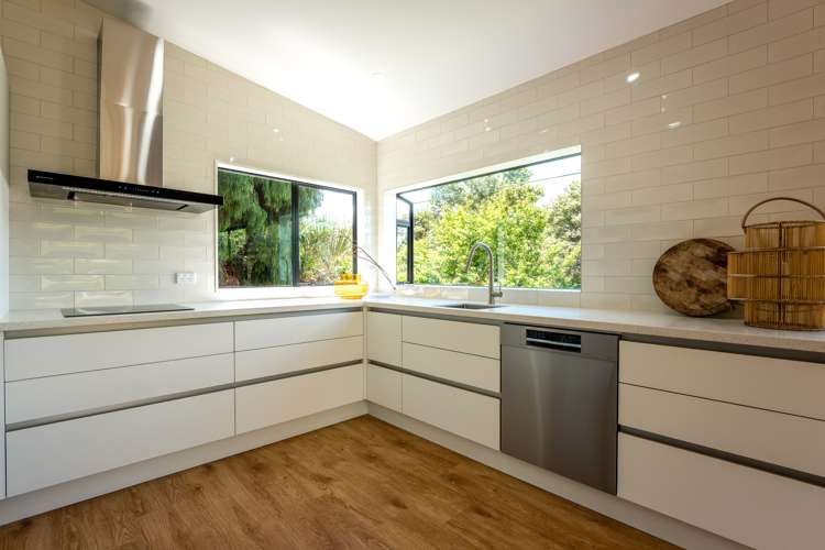 11 Lannan Road Surfdale_8