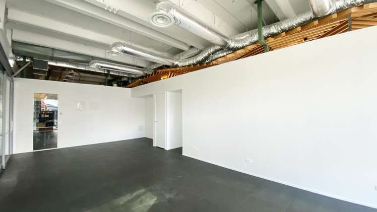 Ground Floor/247 Cameron Road Tauranga Central_7