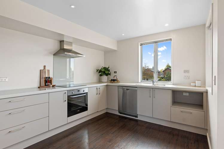 18 Henley Green Northwood_6