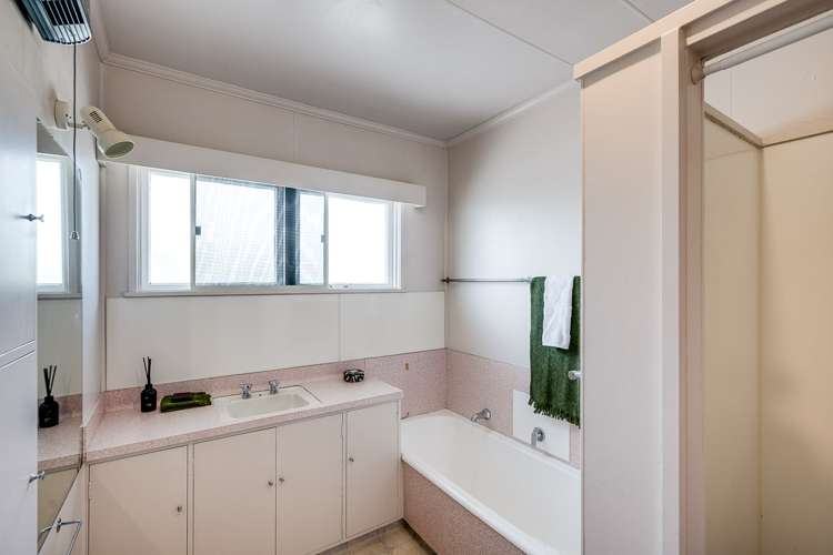 509 Hart Drive Frimley_18