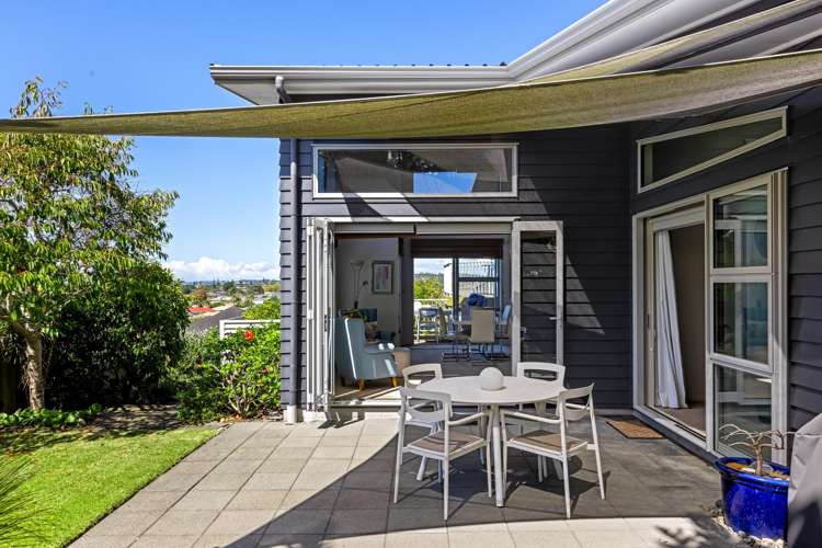 60 Chesterfield Way Orewa_17