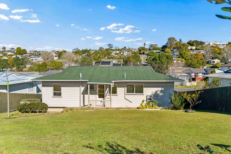 42 Trias Road Totara Vale_15