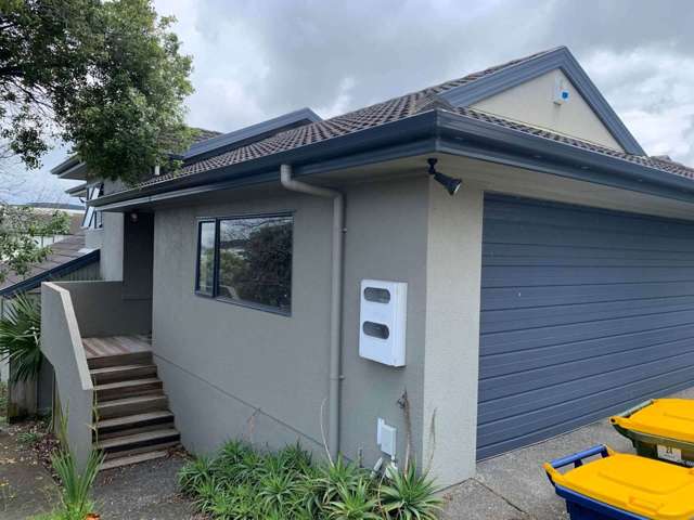 Family Home Close to Schools and Local Businesses