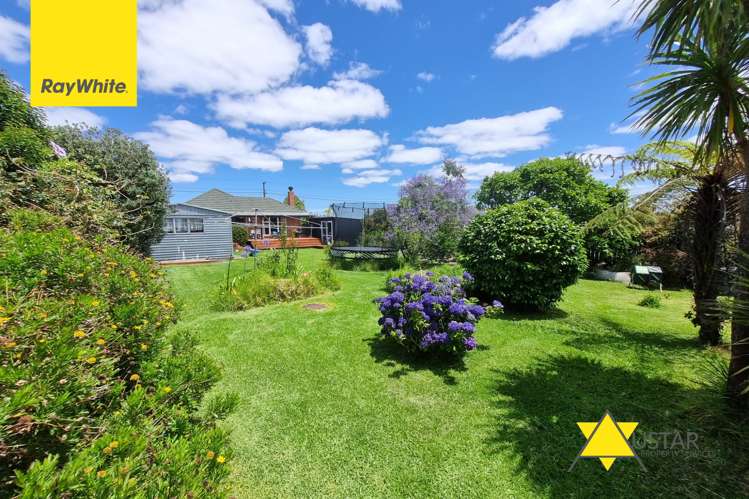 111 Flanshaw Road Te Atatu South_20