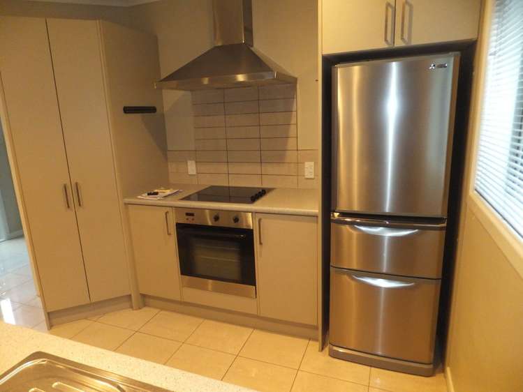 15b Grove Road Addington_4