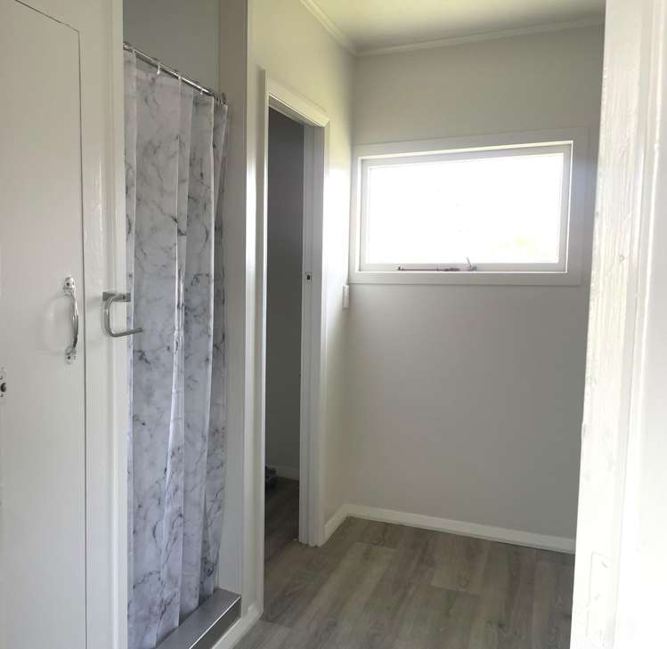  8/20 North Road The Wood_8