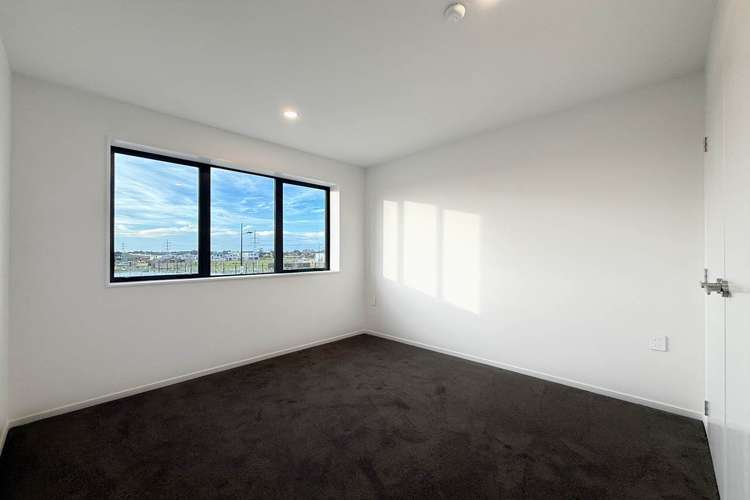 9,11,13 Awhi Way Karaka_5