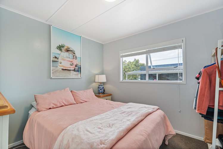 353 Main Sh25 Road Tairua_10