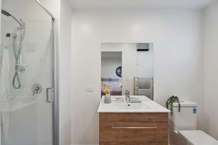 5 Matakanui Lane Wanaka_12