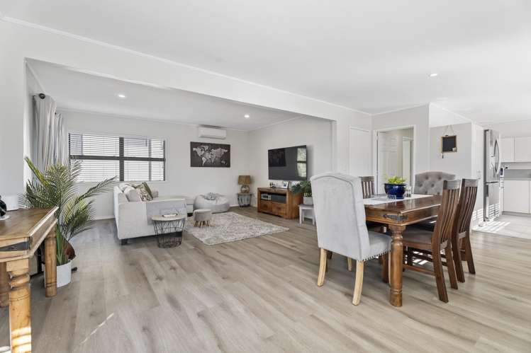 27 Pohutukawa Avenue Cockle Bay_13